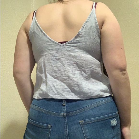 Light blue cropped tank top w/ button & tie up - Picture 4 of 8